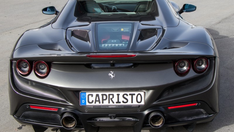 Photo of Capristo Carbon tailgate with air vents and safety disc. for the Ferrari F8 - Image 2